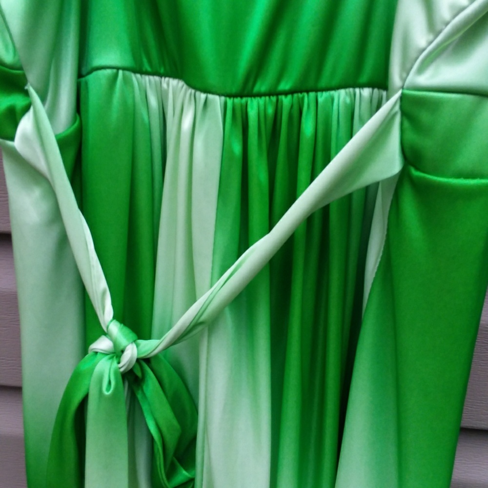 Ruby Rox Sz L Silky Shimmery Green Dress - Picture 5 of 8